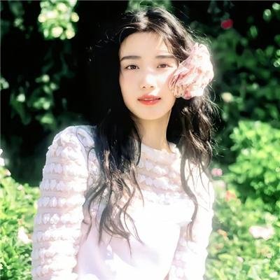 花圃里的蝴蝶